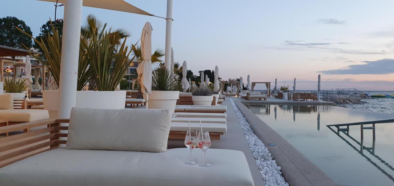 Апартаменты New!!! New Riva Luxury One - With Sunny Terrace & Big Garden Пореч Экстерьер фото