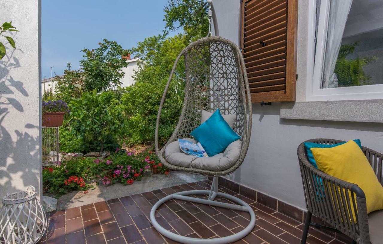 Апартаменты New!!! New Riva Luxury One - With Sunny Terrace & Big Garden Пореч Экстерьер фото